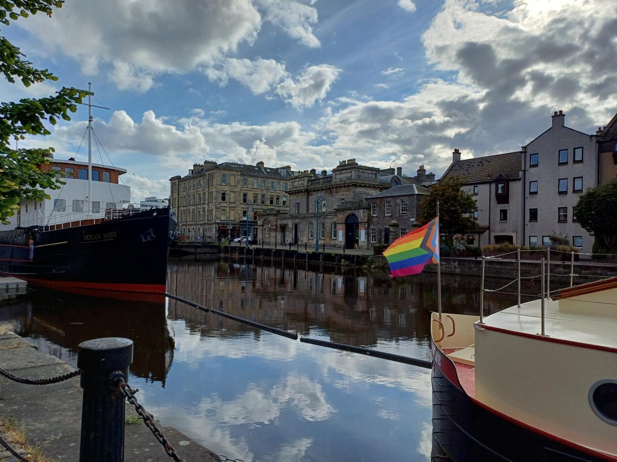 Lovely Ground Floor Apartment In Great Location At The Shore, Edinburgh Kültér fotó