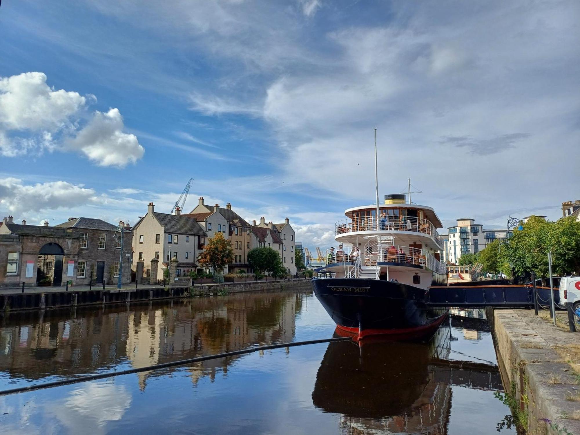 Lovely Ground Floor Apartment In Great Location At The Shore, Edinburgh Kültér fotó